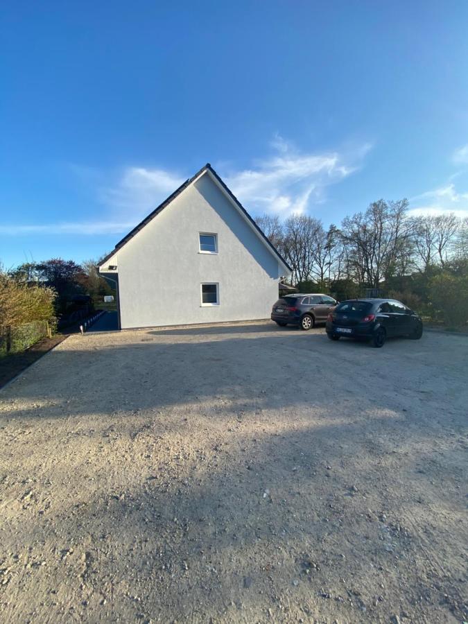 Haus Wesloer Landstrasse 6B Fuer 4 Personen Apartamento Lübeck Exterior foto
