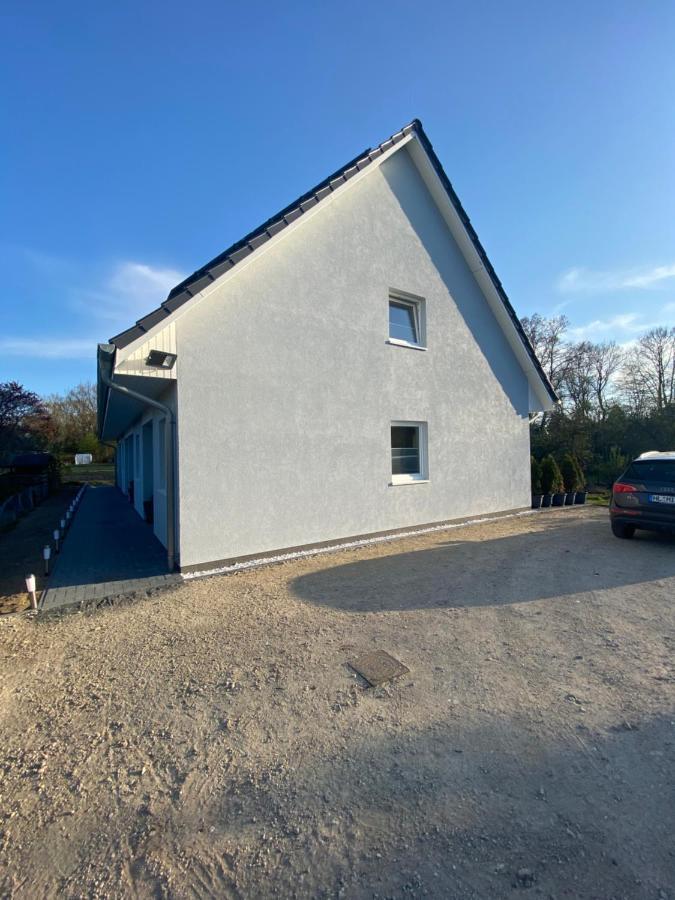 Haus Wesloer Landstrasse 6B Fuer 4 Personen Apartamento Lübeck Exterior foto